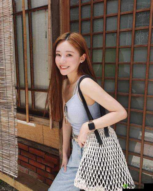 娇小 Videodes 极品：探讨女性魅力与身体多样性